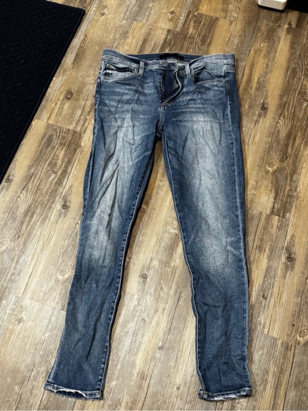 Joe’s Jeans The Iconic Mid Rise Skinny Ankle